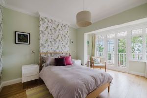 Bed 1- click for photo gallery